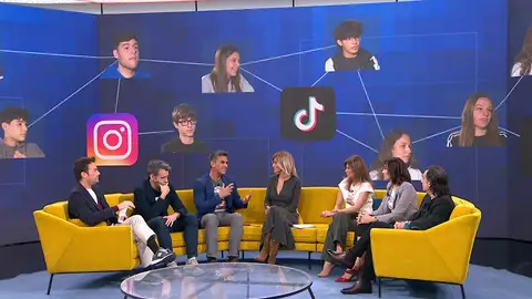 Alonso Caparrós en Espejo Público. Alonso Caparrós en Espejo Público.