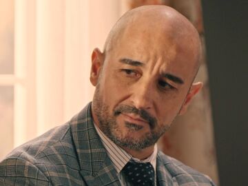 Julia rechaza a Jes&uacute;s tras enterarse de que no es su padre biol&oacute;gico 