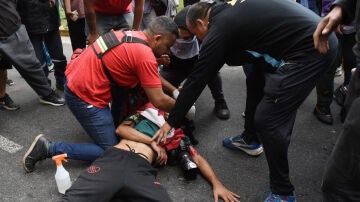 El fotógrafo Pablo Grillo, herido grave durante una manifestación