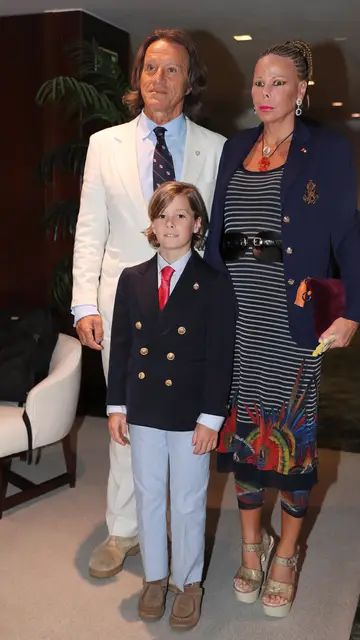 Kalina de Bulgaria y Kitín Muñoz con su hijo Simeón Kalina de Bulgaria y Kitín Muñoz con su hijo Simeón