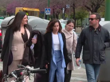 María León, llegada a los juzgados de Sevilla María León, llegada a los juzgados de Sevilla