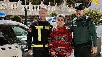 Los Bomberos rescatan a una mujer que quedó atrapada durante 12 horas en un ascensor 