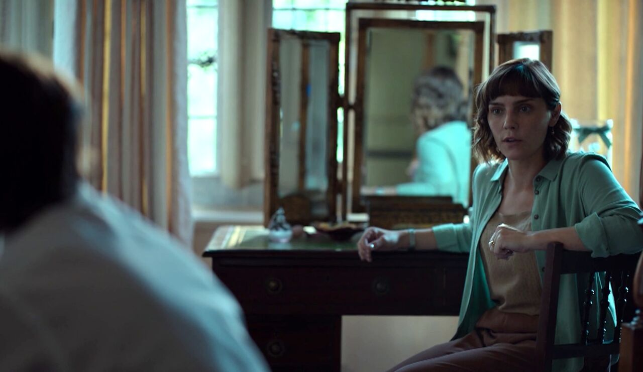 Un matrimonio roto y cientos de infidelidades salen a la luz: as&iacute; han sido los primeros cap&iacute;tulos de La mujer del asesino