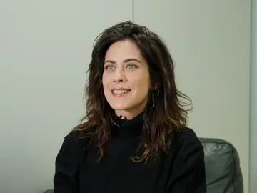 María León nos presenta a Carlota María León nos presenta a Carlota