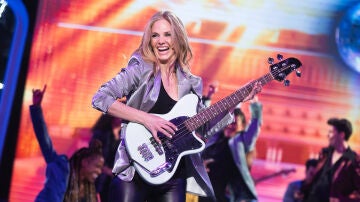 Genoveva, toda una superestrella tocando el bajo: “Has tenido una actitud impresionante” 