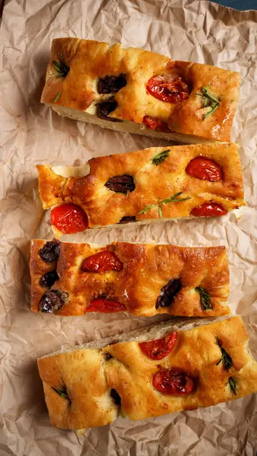 Focaccia parecida al aperitivo de María Pombo Focaccia parecida al aperitivo de María Pombo