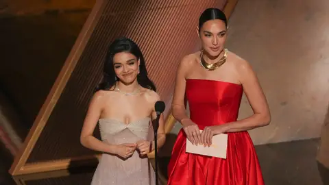 Rachel Zegler y Gal Gadot en los Oscar 2025 Rachel Zegler y Gal Gadot en los Oscar 2025