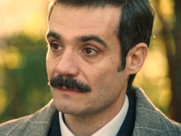 Joaqu&iacute;n, desesperado, le confiesa a Luis que tal vez tengan que renunciar al sue&ntilde;o de su padre: &ldquo;Ese balneario nos va a llevar a la ruina&rdquo;