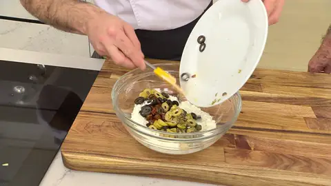 Mezcla bien y resérvalo Mezcla bien y resérvalo