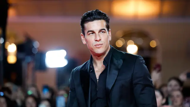 Mario Casas posando para los medios en Málaga Mario Casas posando para los medios en Málaga