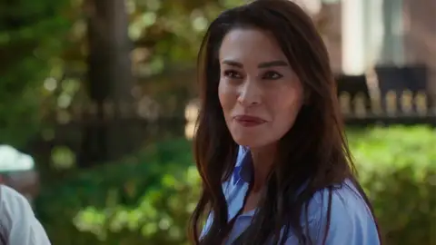 Rengin contraataca con una noticia que hunde a Umay: "Parla llevará el apellido Yavuzoğlu" Rengin contraataca con una noticia que hunde a Umay: "Parla llevará el apellido Yavuzoğlu"