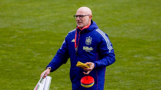Luis de la Fuente durante el entrenamiento de Espa&ntilde;a