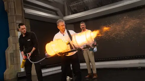 Omar Montes, atónito con "el pistolón de gas" de Marron: "Esto te mete un cebollazo..." Omar Montes, atónito con "el pistolón de gas" de Marron: "Esto te mete un cebollazo..."