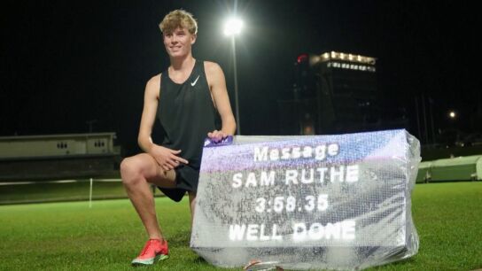 Sam Ruthe, el prodigio de 15 a&ntilde;os que pulveriza la barrera de los 4 minutos en la milla