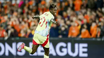 Nico Williams celebra su gol en Róterdam Nico Williams celebra su gol en Róterdam