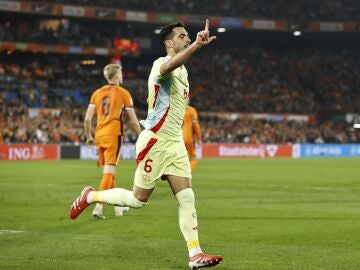 Merino celebra su gol en el descuento