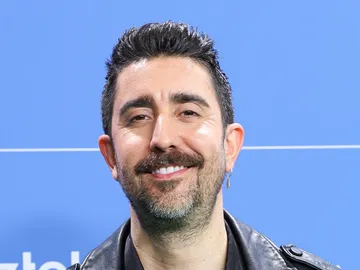 Álex Ubago posando para la prensa Álex Ubago posando para la prensa