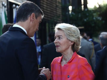 Imagen de archivo de Pedro Sánchez y Ursula Von der Leyen, durante la Cumbre del MED9.