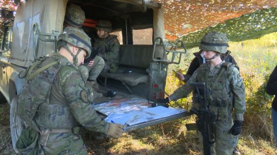 Faltan militares