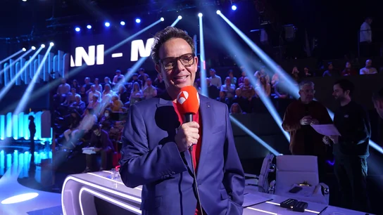 Àngel Llàcer, emocionado al estar de nuevo en el plató de Tu cara me suena: “Es la felicidad absoluta” Àngel Llàcer, emocionado al estar de nuevo en el plató de Tu cara me suena: “Es la felicidad absoluta”