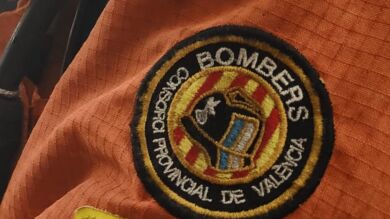 Herido un policía local tras hundirse parte de la primera planta de un edificio en Algemesí, Valencia
