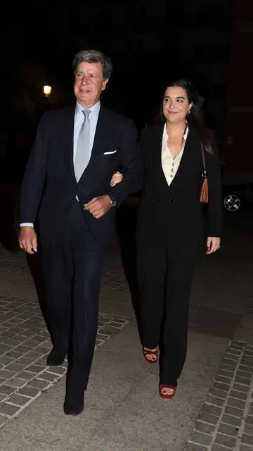 Cayetano Martínez de Irujo y su novia, Bárbara Mirjan Cayetano Martínez de Irujo y su novia, Bárbara Mirjan