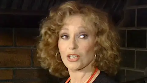 Silvia Tortosa Silvia Tortosa