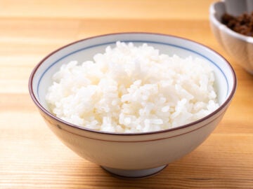 Bol con arroz blanco