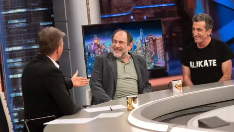 "¿Quién le da el Goya al bombero?": la reflexión de Karra Elejalde y Luis Zahera sobre el 'fenómeno fan' "¿Quién le da el Goya al bombero?": la reflexión de Karra Elejalde y Luis Zahera sobre el 'fenómeno fan'