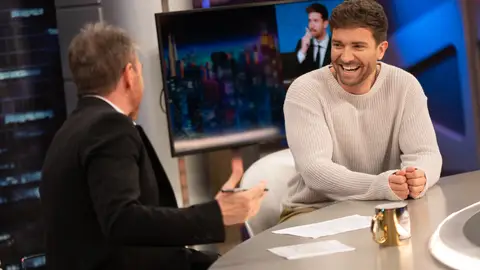 "Salí de allí y me entró hambre": Pablo Alborán cuenta su anécdota más surrealista viendo una operación "Salí de allí y me entró hambre": Pablo Alborán cuenta su anécdota más surrealista viendo una operación