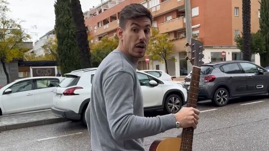Luitingo recogiendo sus cosas de casa de Jessica Bueno