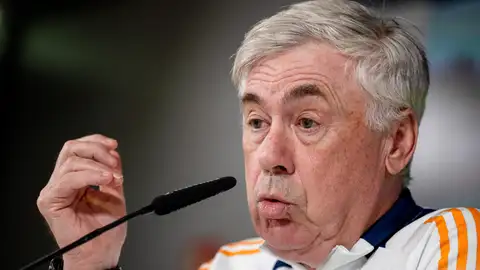 Carlo Ancelotti en rueda de prensa Carlo Ancelotti en rueda de prensa