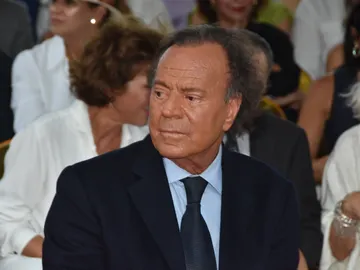 Julio Iglesias Julio Iglesias