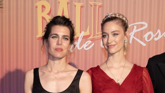 Carlota Casiraghi y Beatrice Borromeo en el Baile de la Rosa 2025 Carlota Casiraghi y Beatrice Borromeo en el Baile de la Rosa 2025