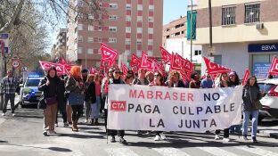 Movilizaci&oacute;n de las limpiadoras de los institutos de C&oacute;rdoba
