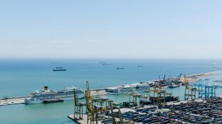 Olas m&aacute;s altas y un mayor nivel del mar: el impacto del cambio clim&aacute;tico en los puertos espa&ntilde;oles