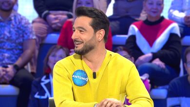 ¿Es de color amarillo o mostaza? Debate en Pasapalabra con el jersey de Antonio Velázquez