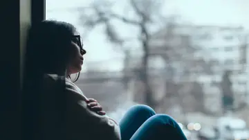 Joven con problemas de salud mental Joven con problemas de salud mental