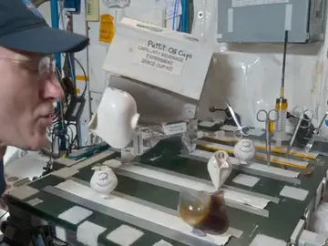 sss sss