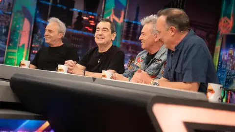 La surrealista anécdota de 'la barbie' con Hombres G: "No pudo ir al concierto porque le detuvieron" La surrealista anécdota de 'la barbie' con Hombres G: "No pudo ir al concierto porque le detuvieron"