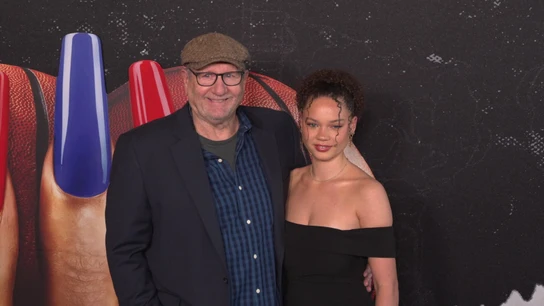 Ed O'Neill junto a su hija mayor Claire Ed O'Neill junto a su hija mayor Claire