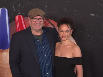 Ed O'Neill junto a su hija mayor Claire Ed O'Neill junto a su hija mayor Claire