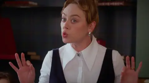 Bahar planta cara a Nevra por humillar a Seren Bahar planta cara a Nevra por humillar a Seren