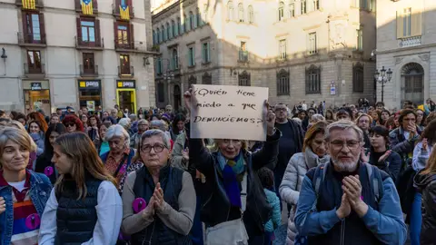 Imagen de la manifestación en Barcelona contra la absolución de Dani Alves Imagen de la manifestación en Barcelona contra la absolución de Dani Alves