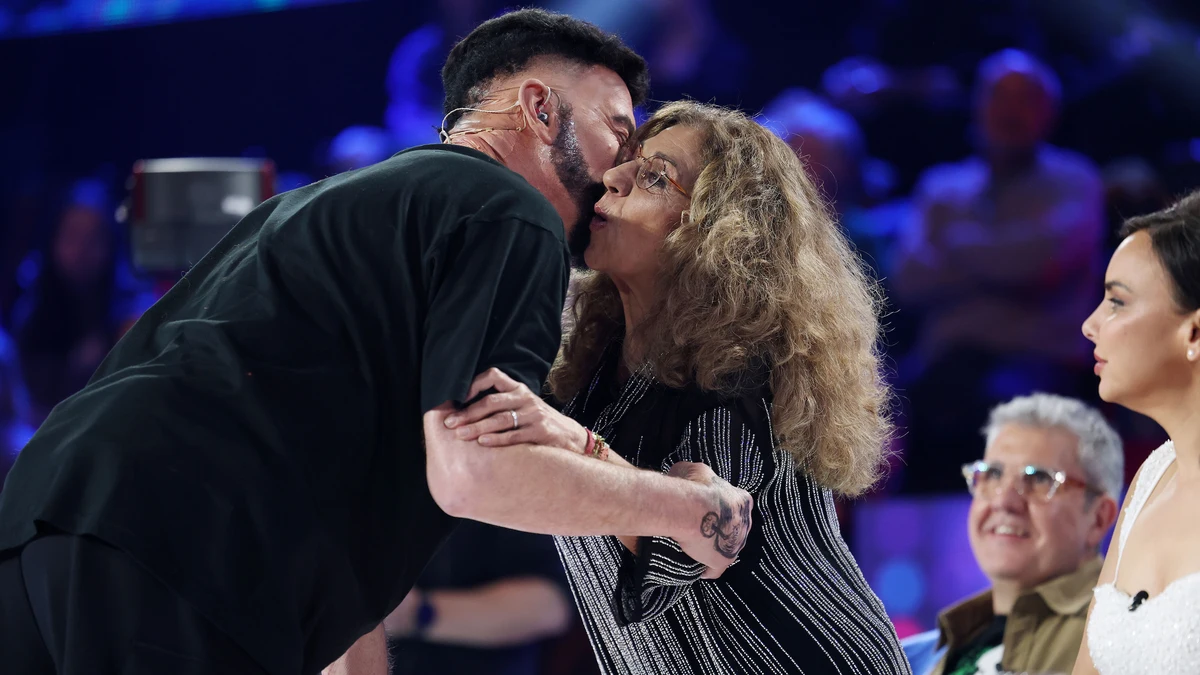 ¡Deuda pagada! Lolita aclara qué pasó con las 10.000 pesetas que le debía Bertín Osborne