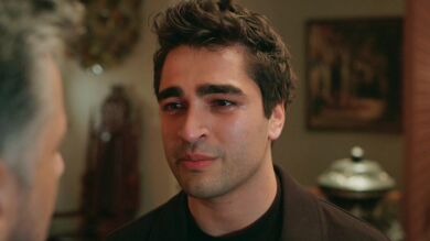 Ferit acusa a su padre de no defenderlo y todo estalla en la mansión: esta noche, en Una nueva vida 