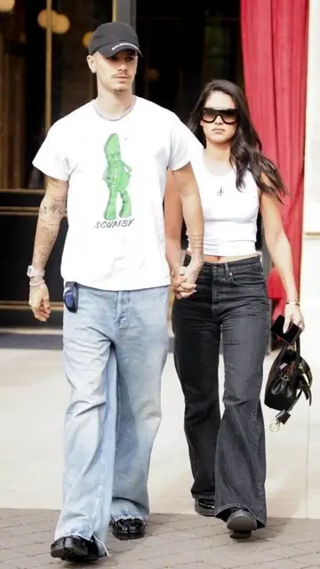 Romeo Beckham y Kim Turnbull Romeo Beckham y Kim Turnbull