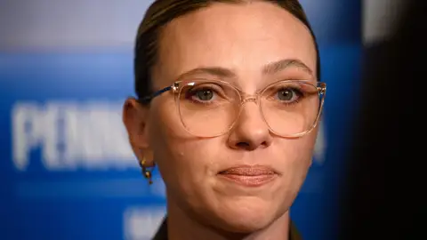 Scarlett Johansson Scarlett Johansson