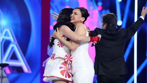 Chenoa y Gisela Chenoa y Gisela