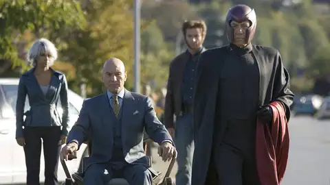 Halle Berry, Patrick Stewart, Hugh Jackman e Ian McKellen en X-Men 3 Halle Berry, Patrick Stewart, Hugh Jackman e Ian McKellen en X-Men 3